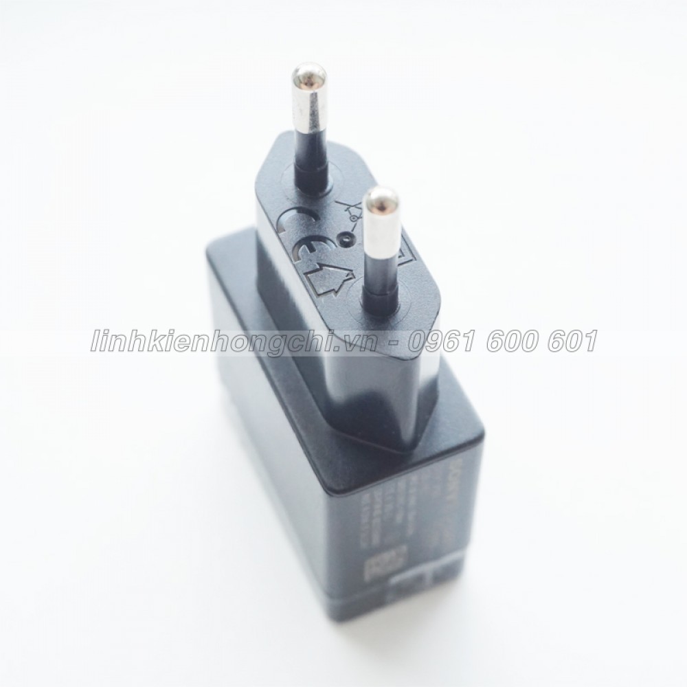 Sony EP880 Micro USB-PSUl + Cavo Dati (1500 mAh